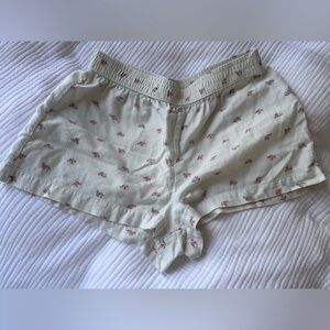 Floral Print Cream Shorts